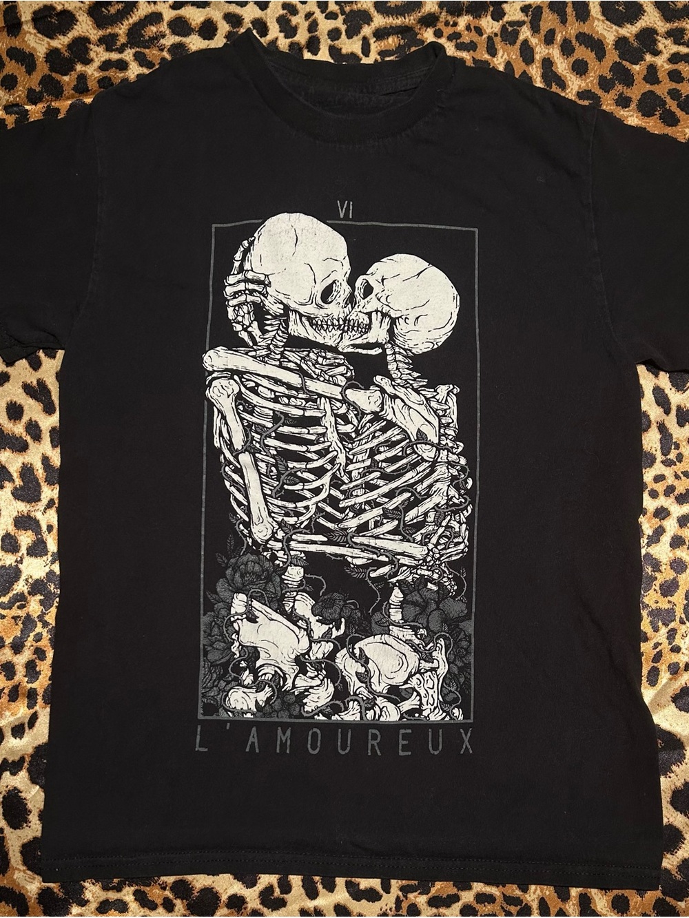 Threadless Mens L'Amoureux Skeleton Lovers Tarot Card T-Shirt